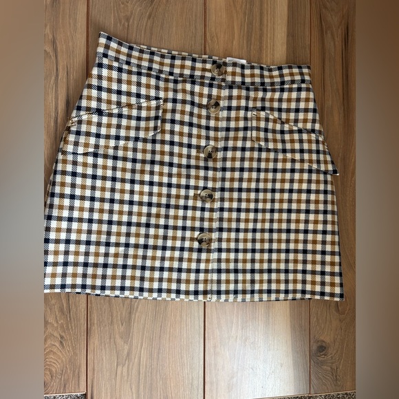 H&M Navy / Tan Plaid mini skirt size 10 - Picture 1 of 3